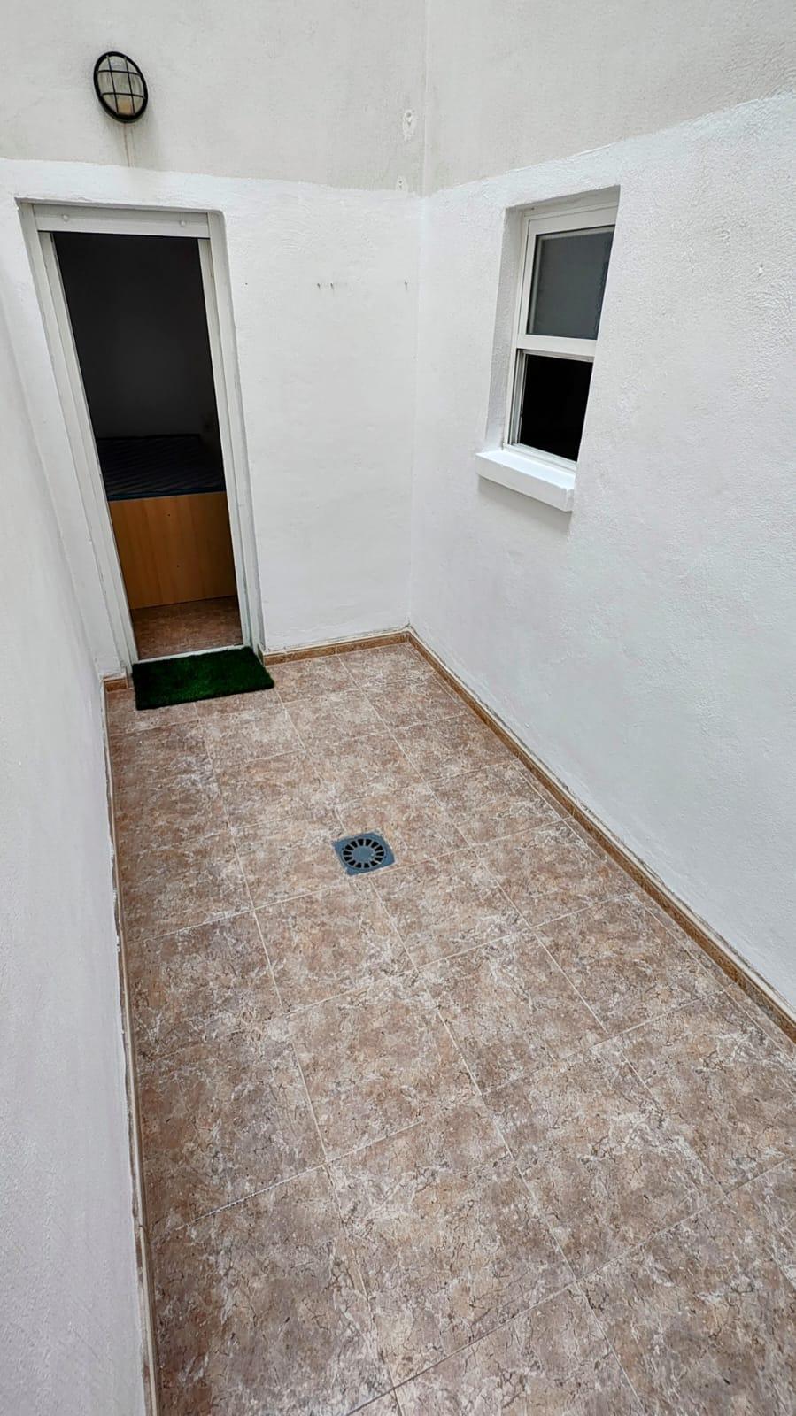 Bedroom in apartment for sale in Torrevieja