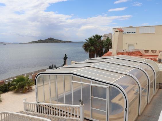 Garden in villa for sale in La Manga del Mar Menor