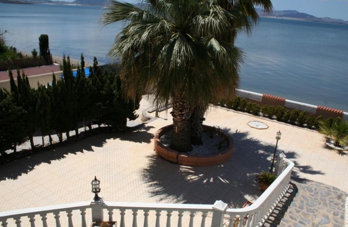 Master bedroom in villa for sale in La Manga del Mar Menor