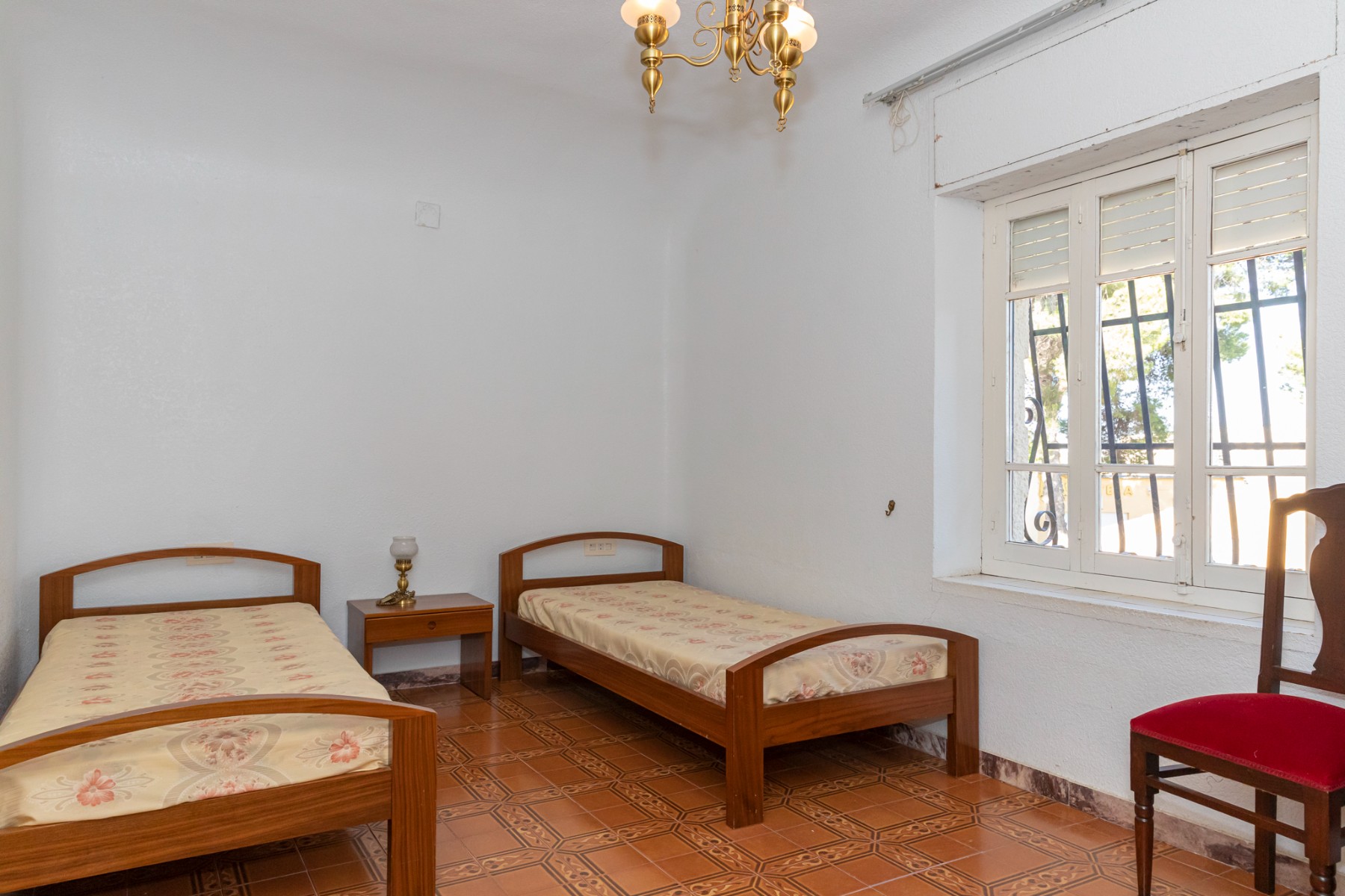 Bathroom in villa for sale in Yecla