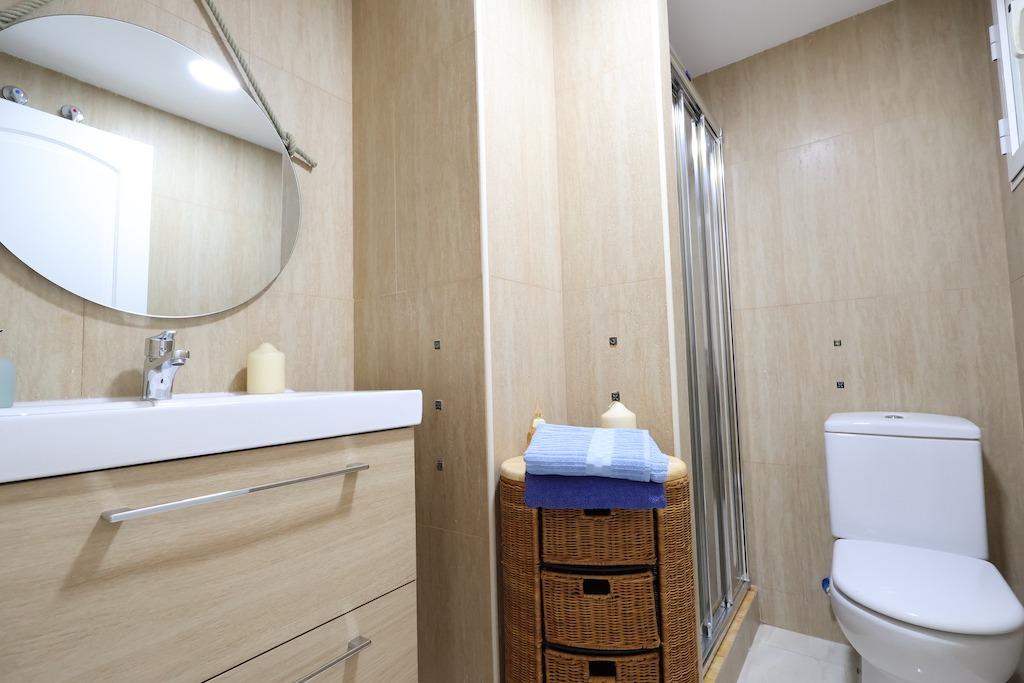 Master bedroom in apartment for sale in Torrevieja