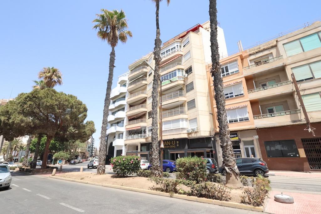 Dining area in apartment for sale in Torrevieja