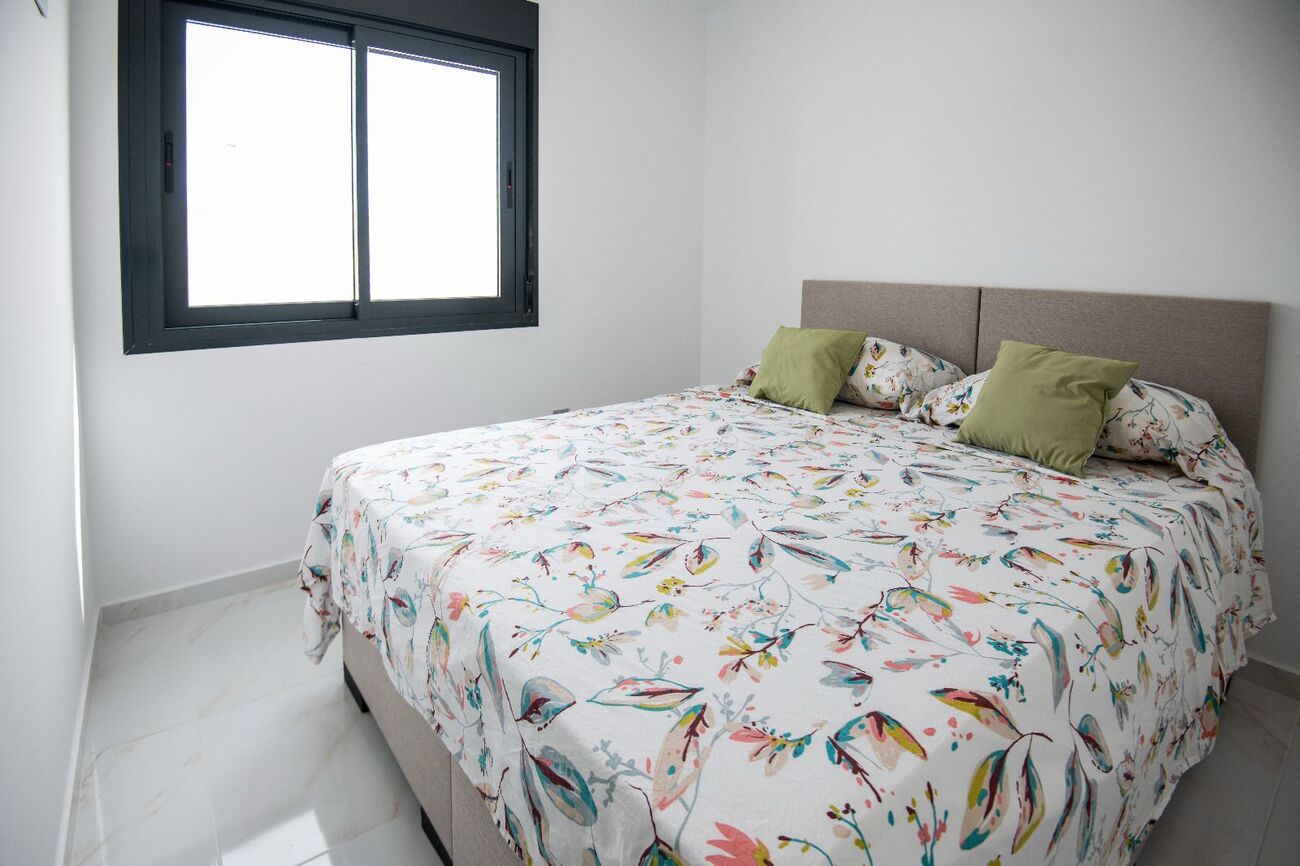 Terrace in villa for sale in Pinar de Campoverde