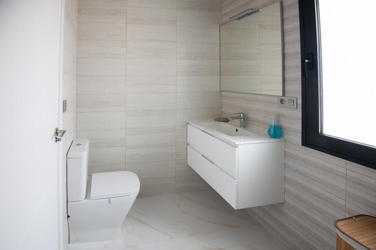 Bathroom in villa for sale in Pinar de Campoverde