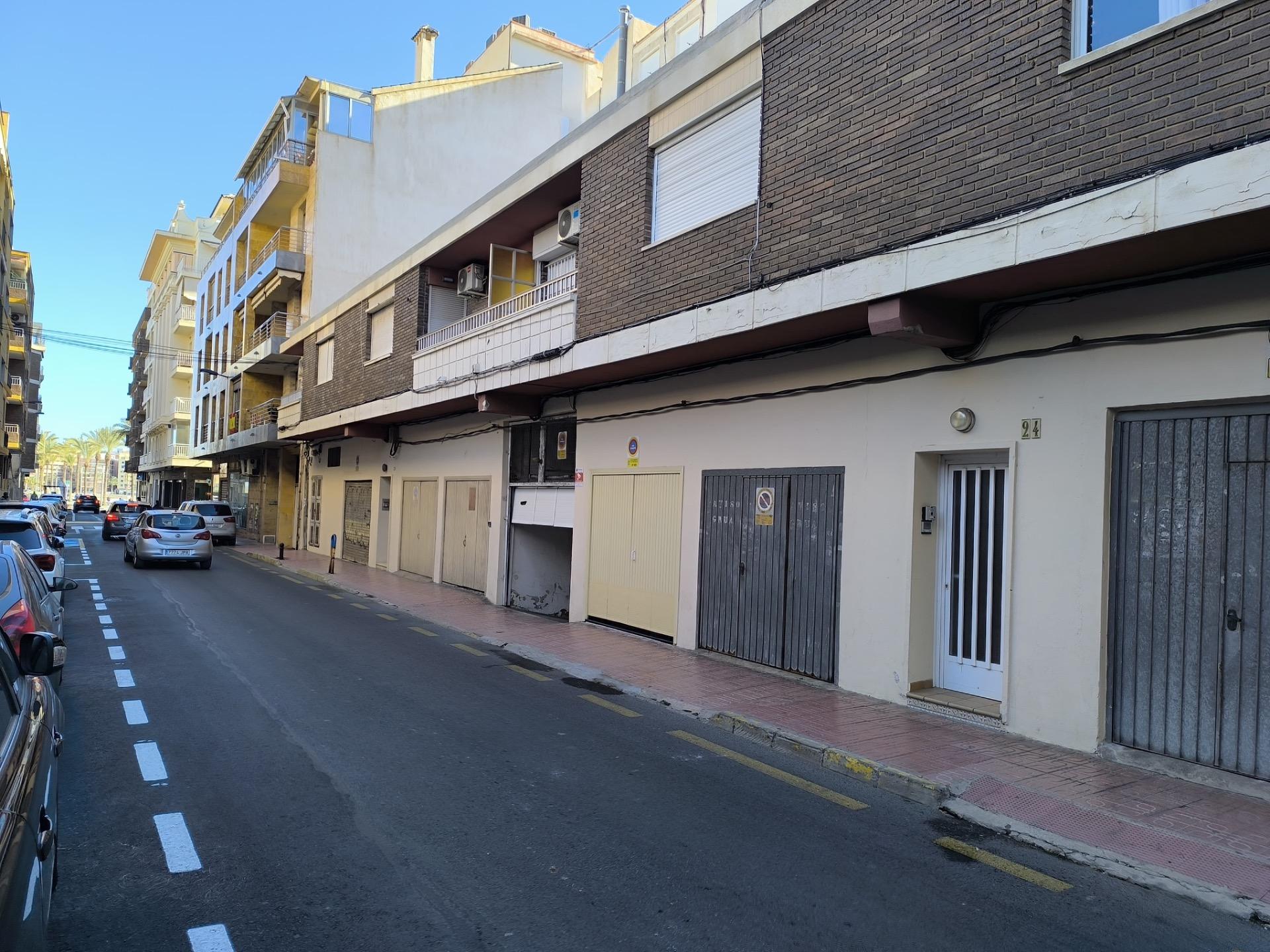 Terrace in apartment for sale in Torrevieja