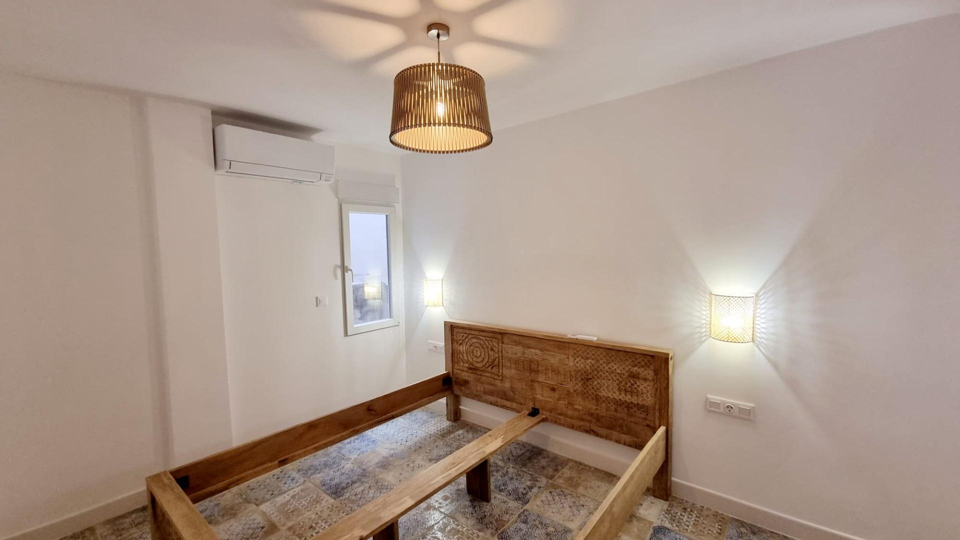 Master bedroom in apartment for sale in Torrevieja