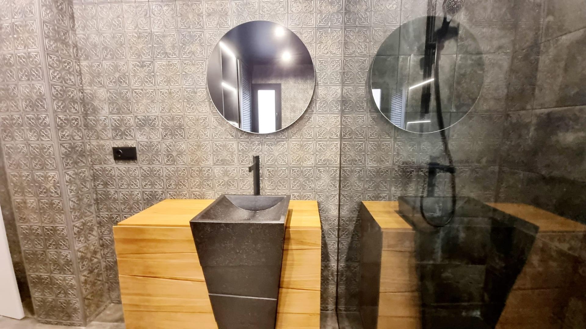 Bathroom in apartment for sale in Torrevieja