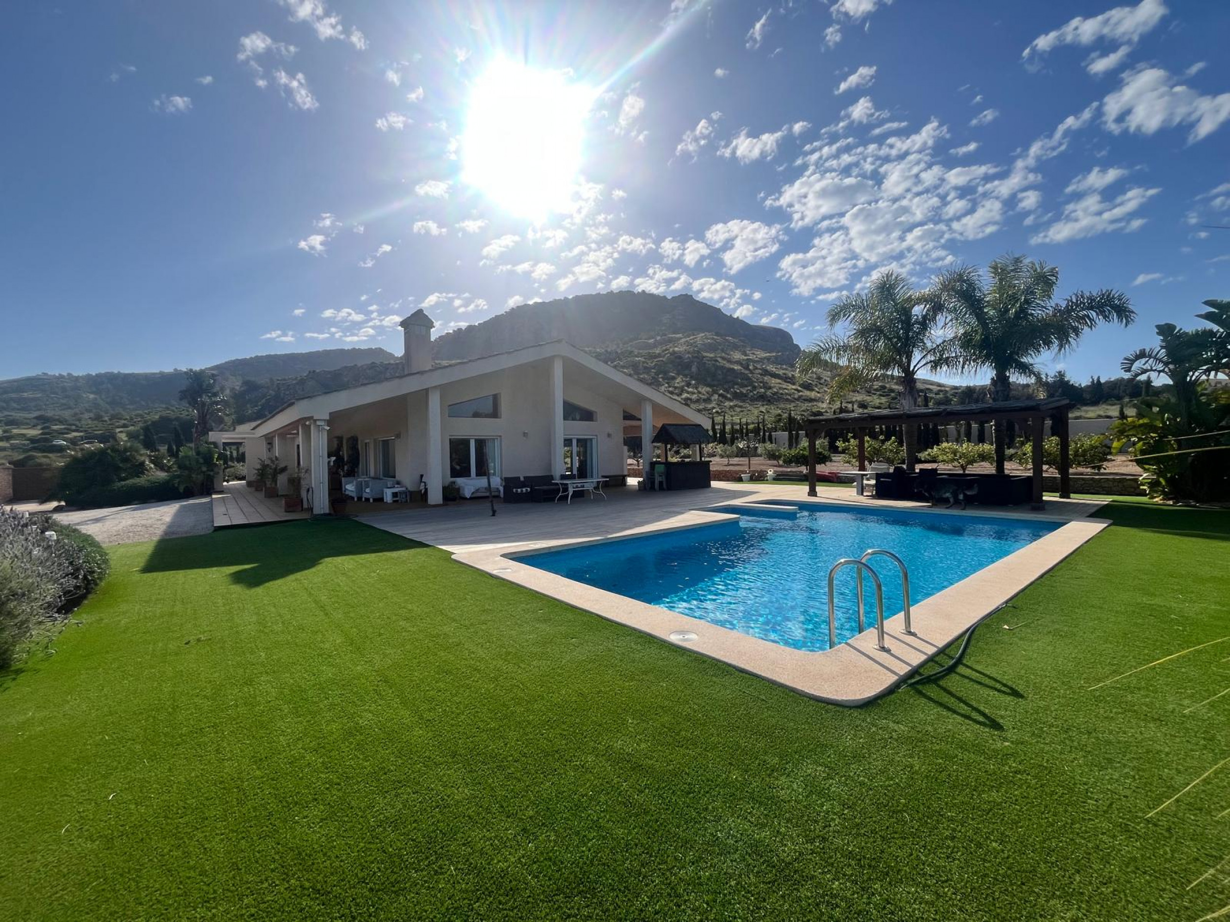 Bedroom in villa for sale in Los Belones