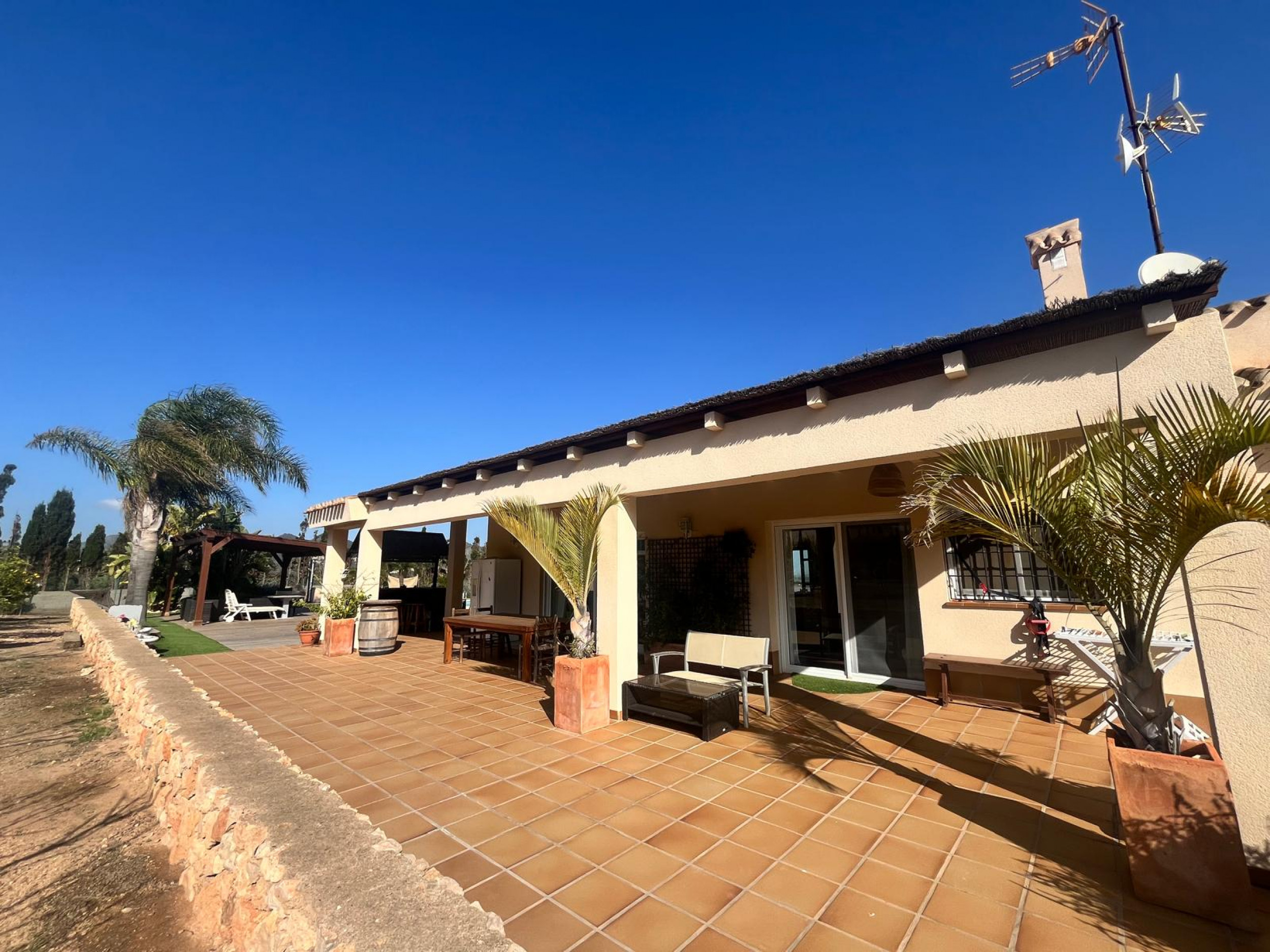 Dining area in villa for sale in Los Belones