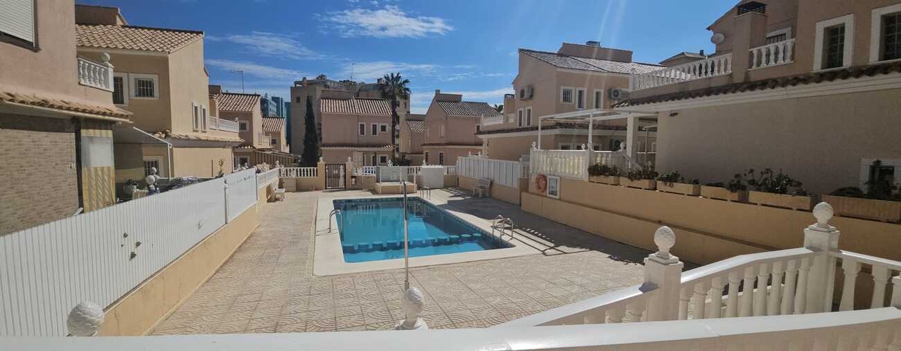 Pool area in villa for sale in Guardamar del Segura