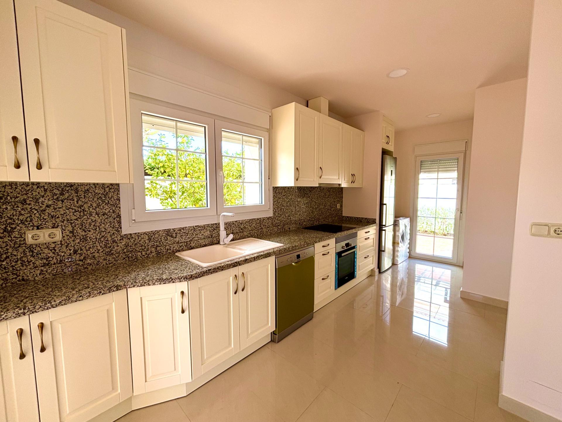 Bedroom in villa for sale in Cabo Roig