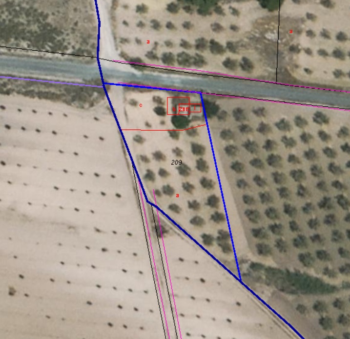 Pool area in land for sale in Yecla