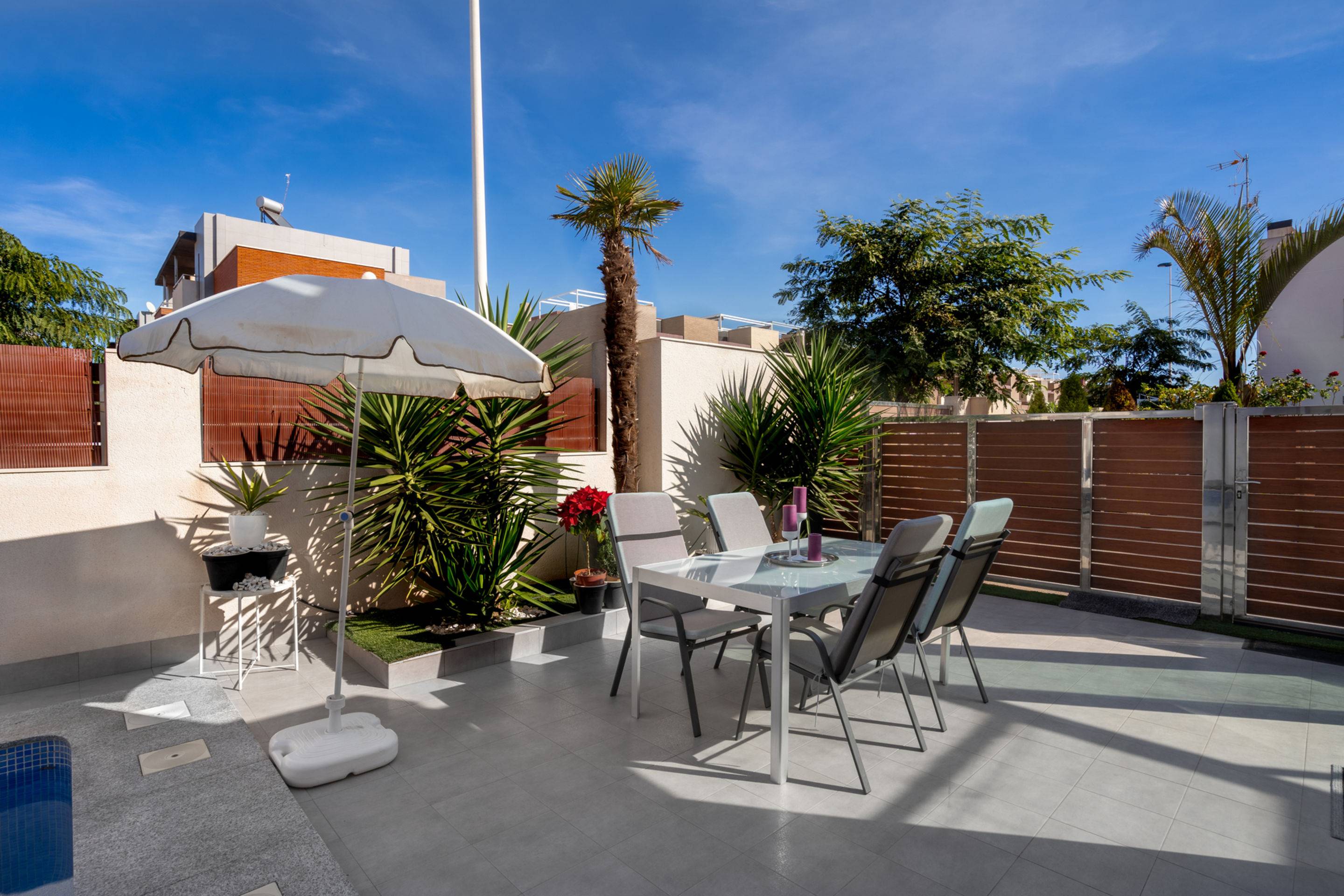 Exterior view in villa for sale in Torrevieja