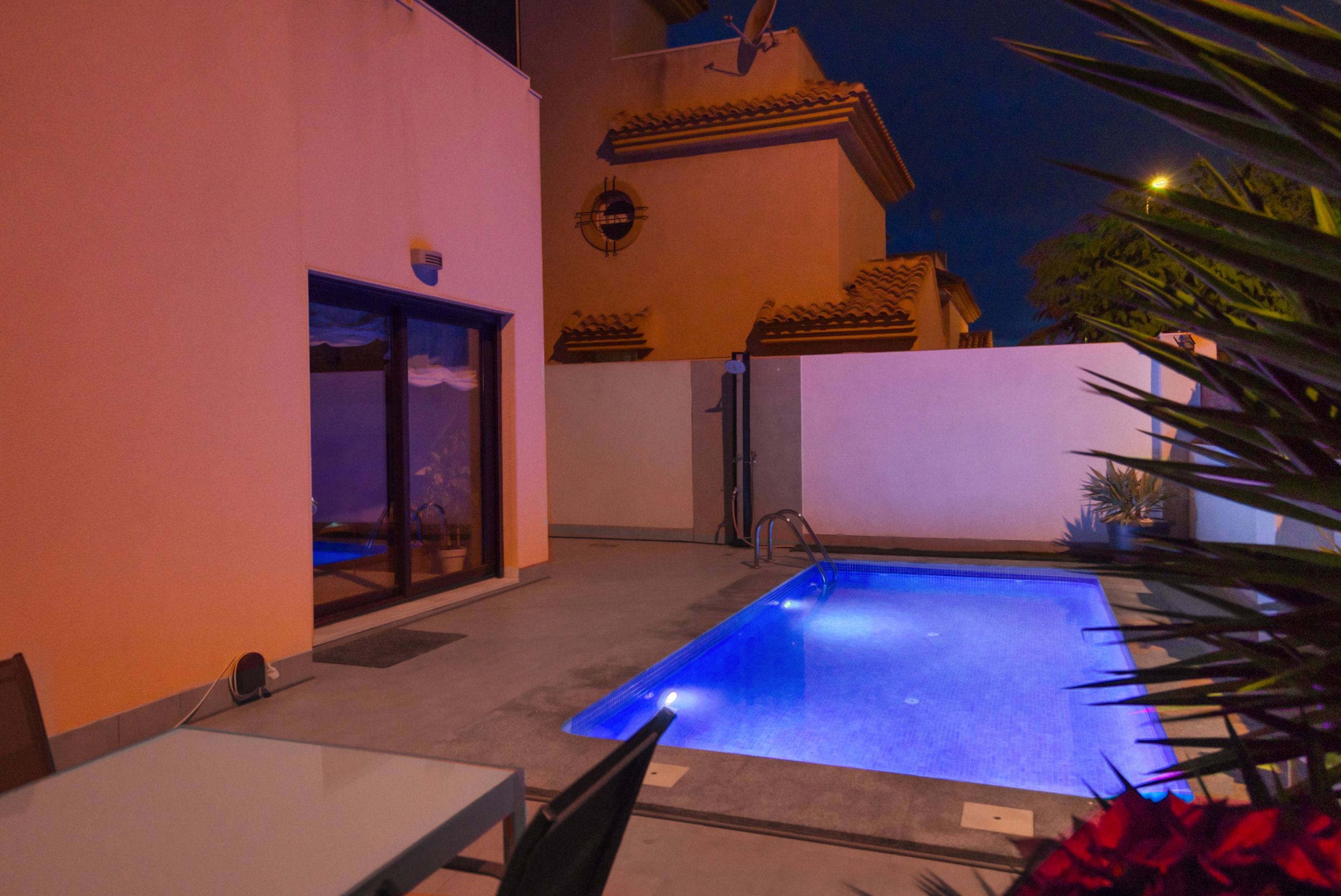 Kitchen in villa for sale in Torrevieja