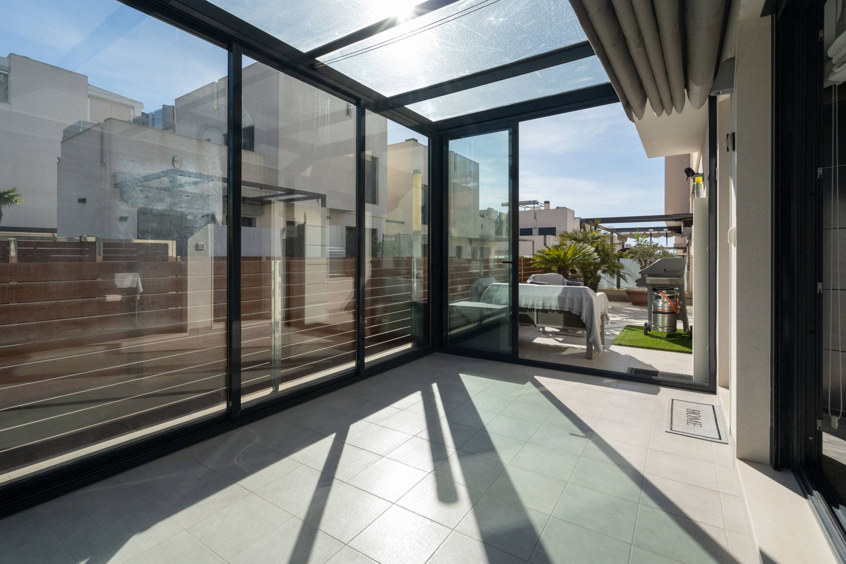 Terrace in villa for sale in Torrevieja