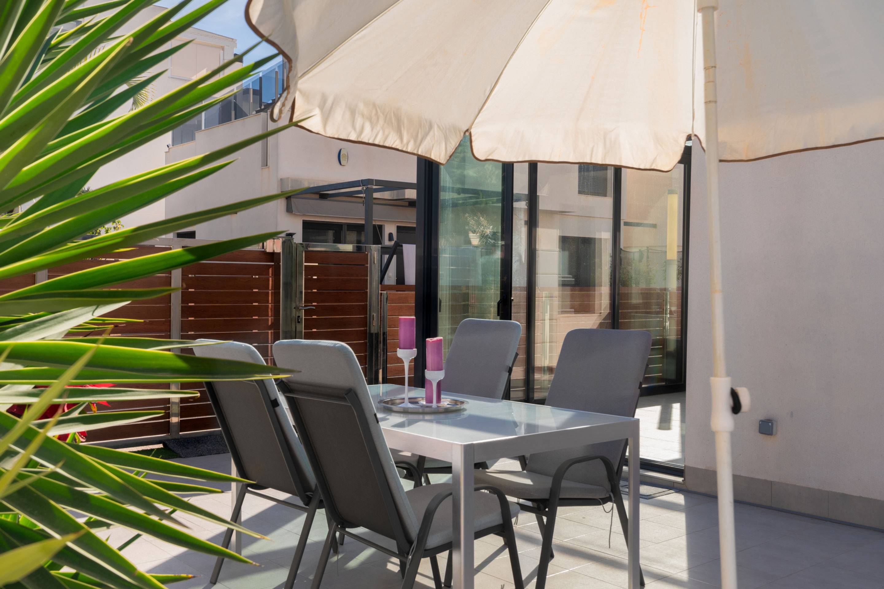 Bedroom in villa for sale in Torrevieja