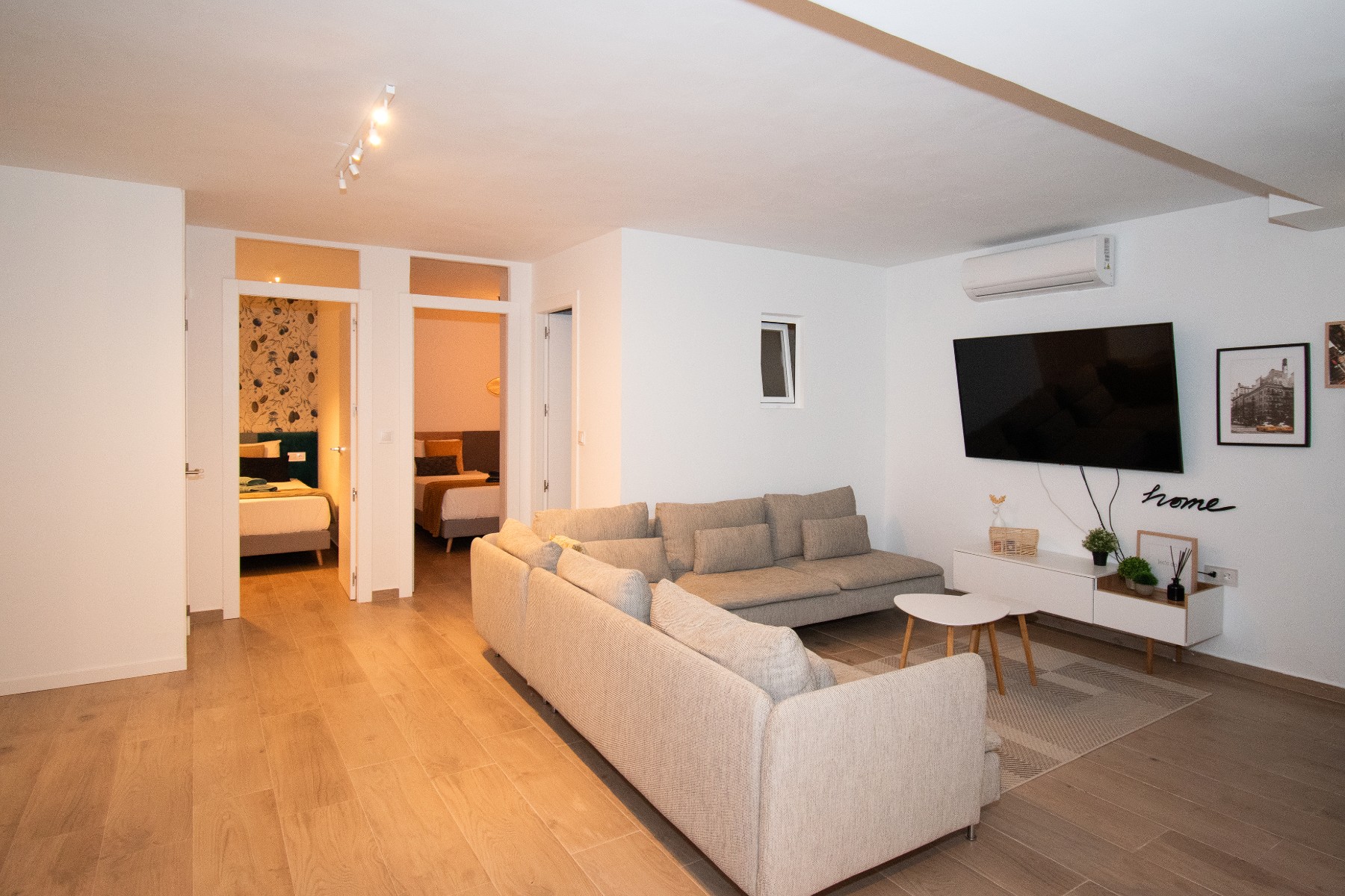 Master bedroom in villa for sale in Orihuela Costa