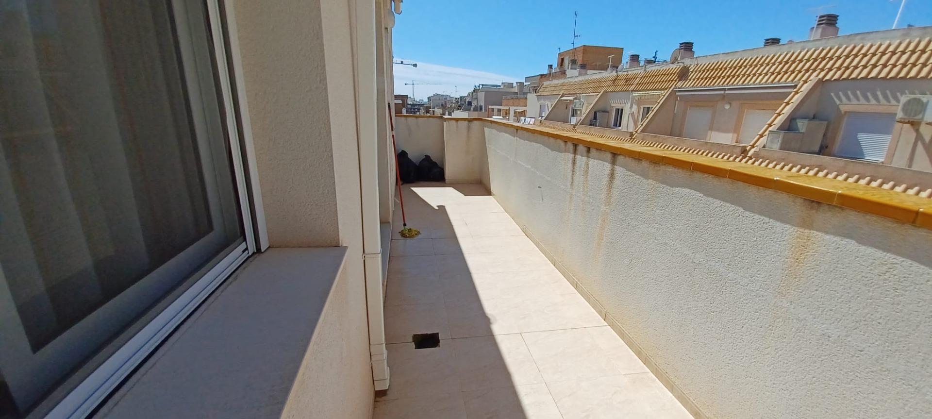 Kitchen in penthouse for sale in Torrevieja