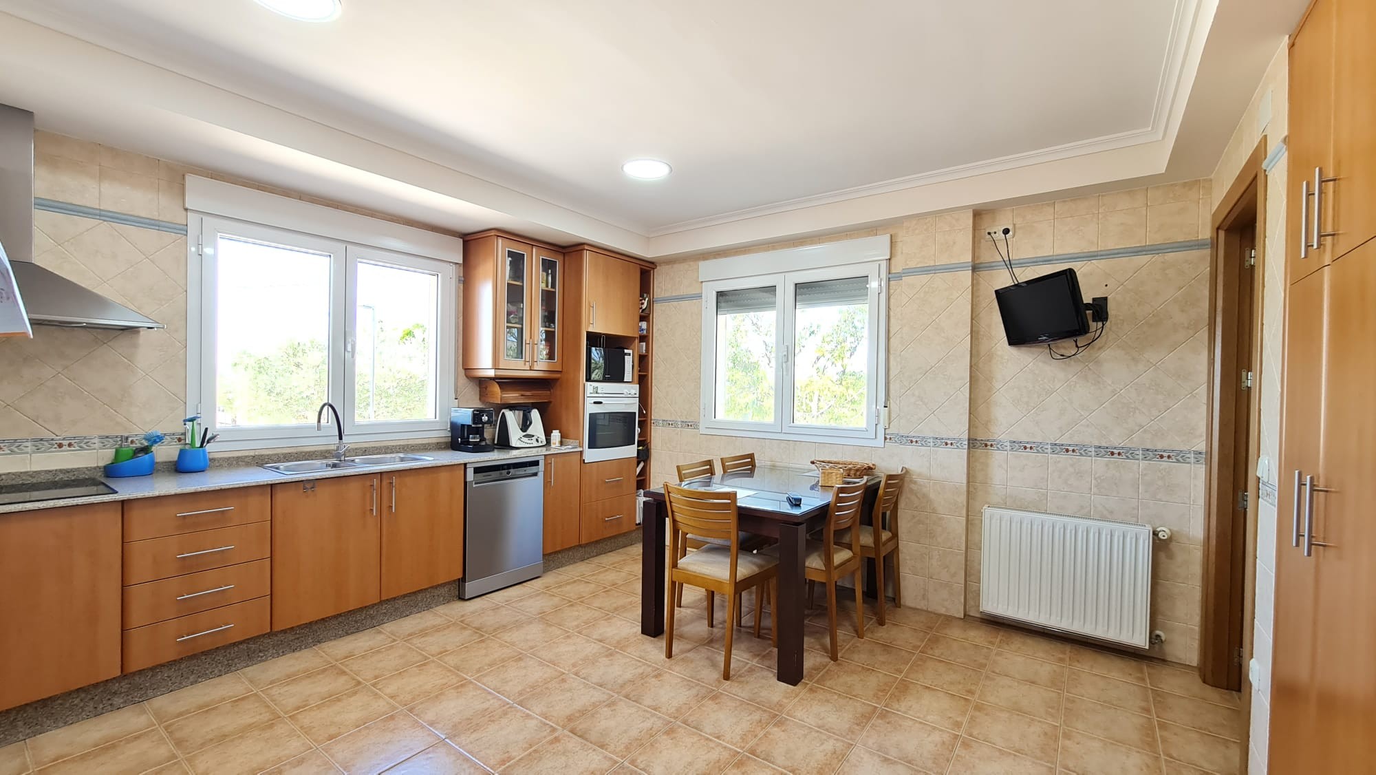 Exterior view in villa for sale in Yecla