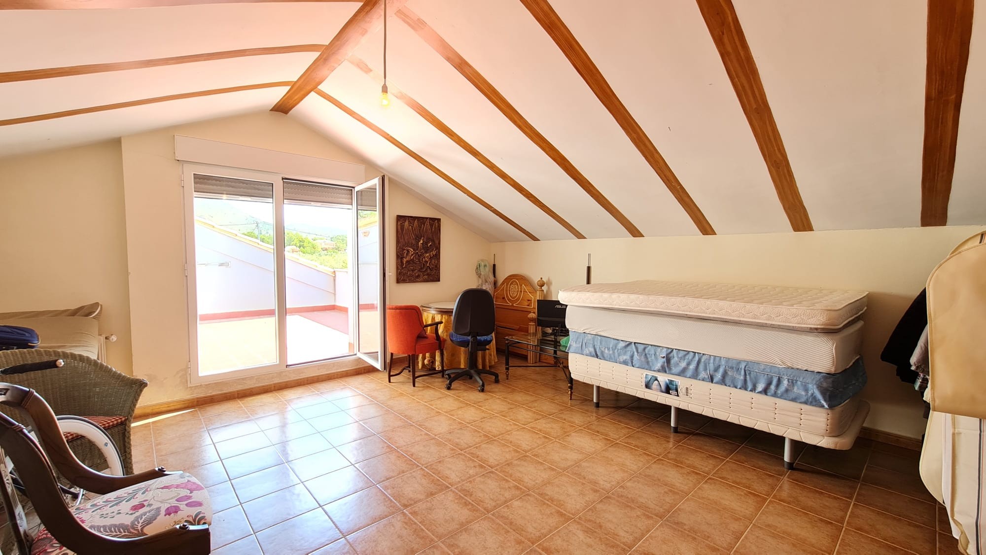 Living room in villa for sale in Yecla