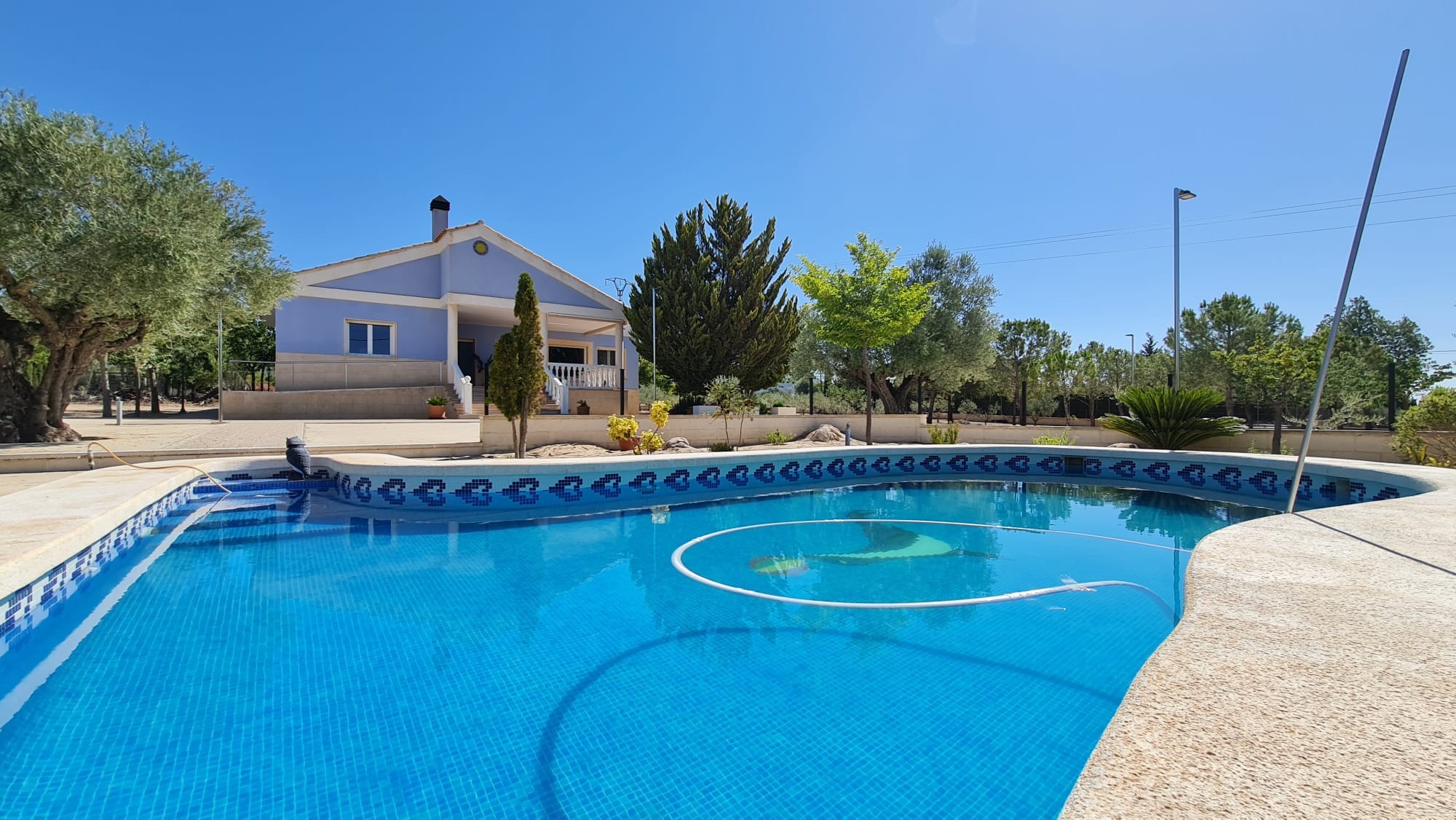 Kitchen in villa for sale in Yecla