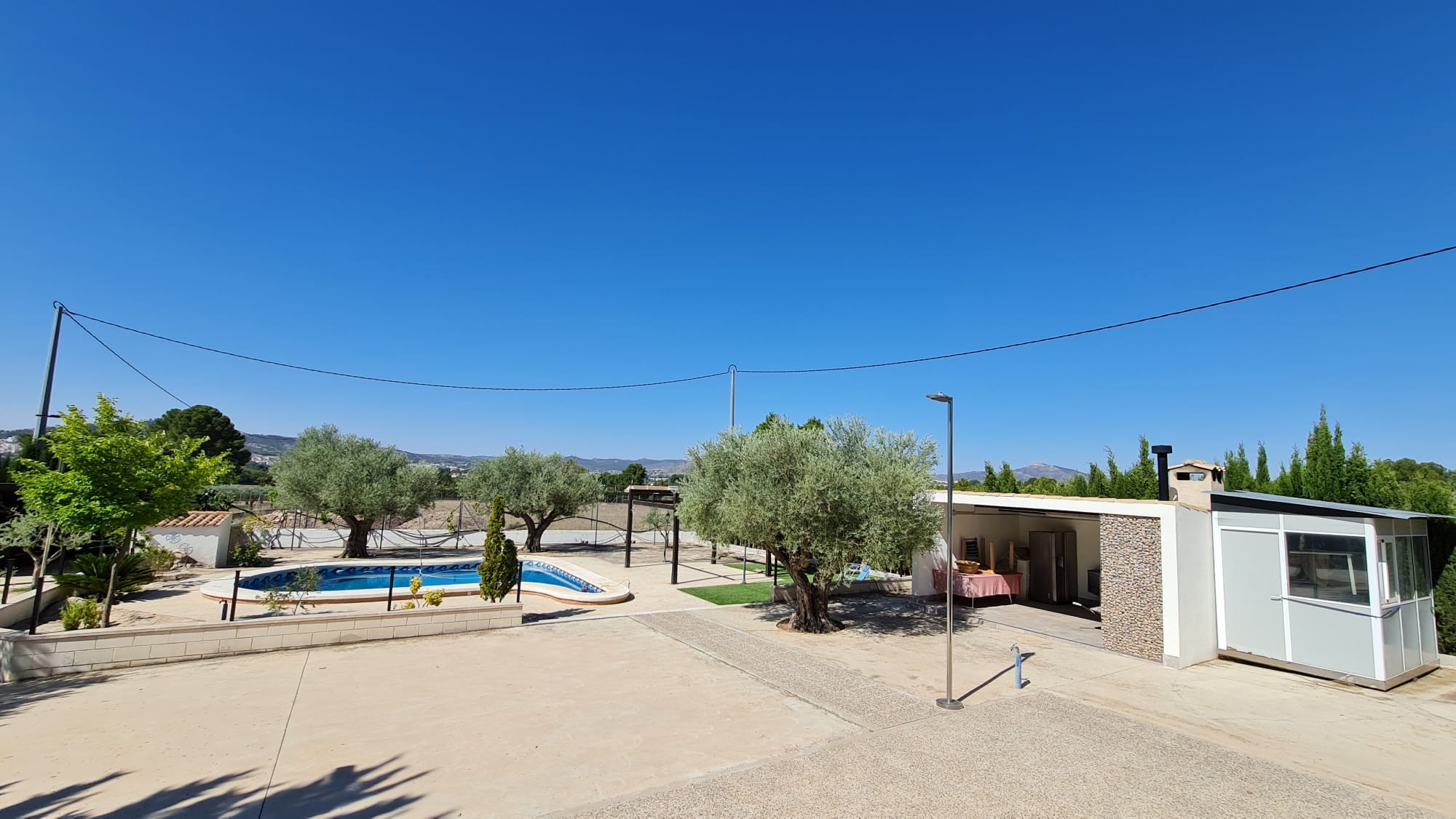 Garden in villa for sale in Yecla