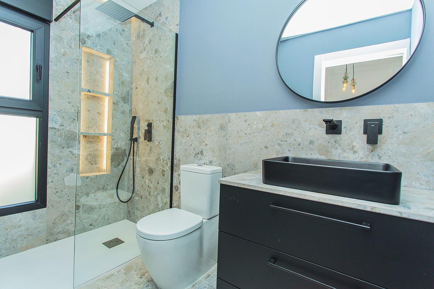 Bathroom in terraced for sale in Torrevieja