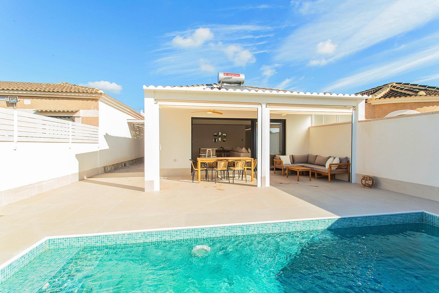 Master bedroom in terraced for sale in Torrevieja