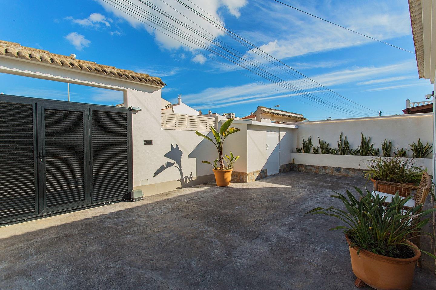 Terrace in terraced for sale in Torrevieja
