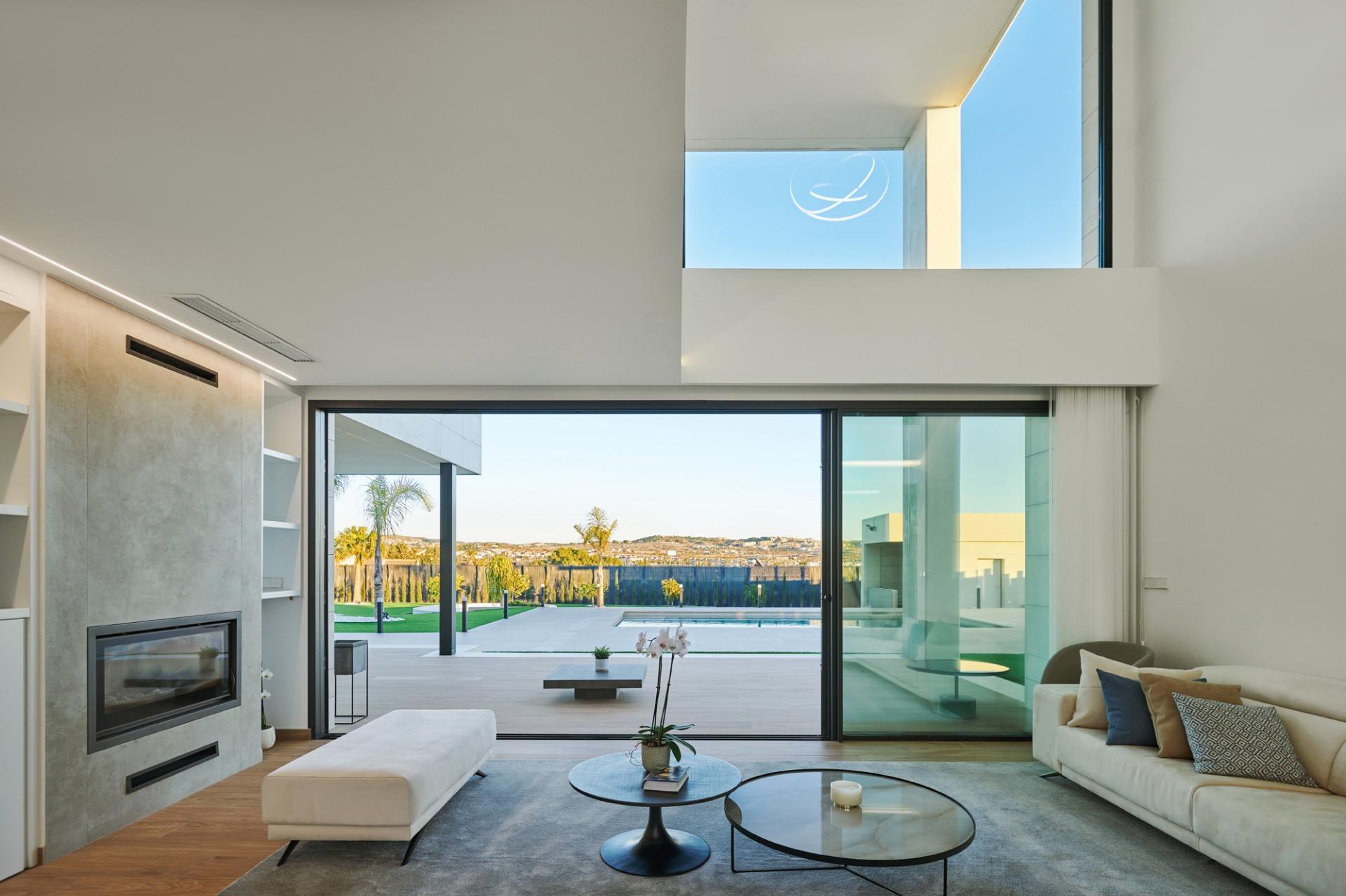 Dining area in villa for sale in Molina De Segura