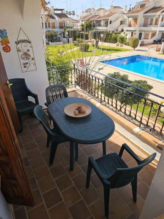 Garden in bungalow for sale in Pilar de La Horadada
