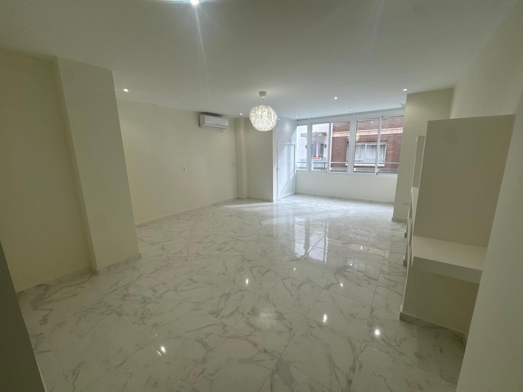 Fantastic fully renovated apartment for sale, located on the first floor in the heart of Torrevieja