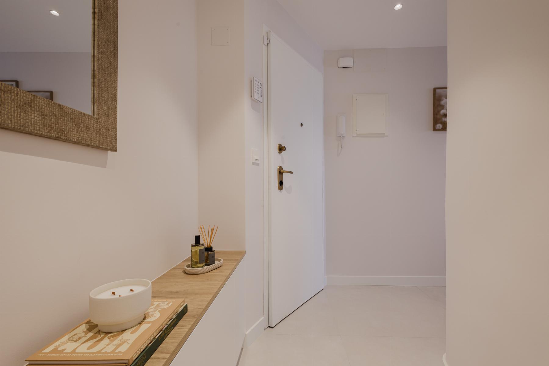 Bedroom in apartment for sale in Torrevieja