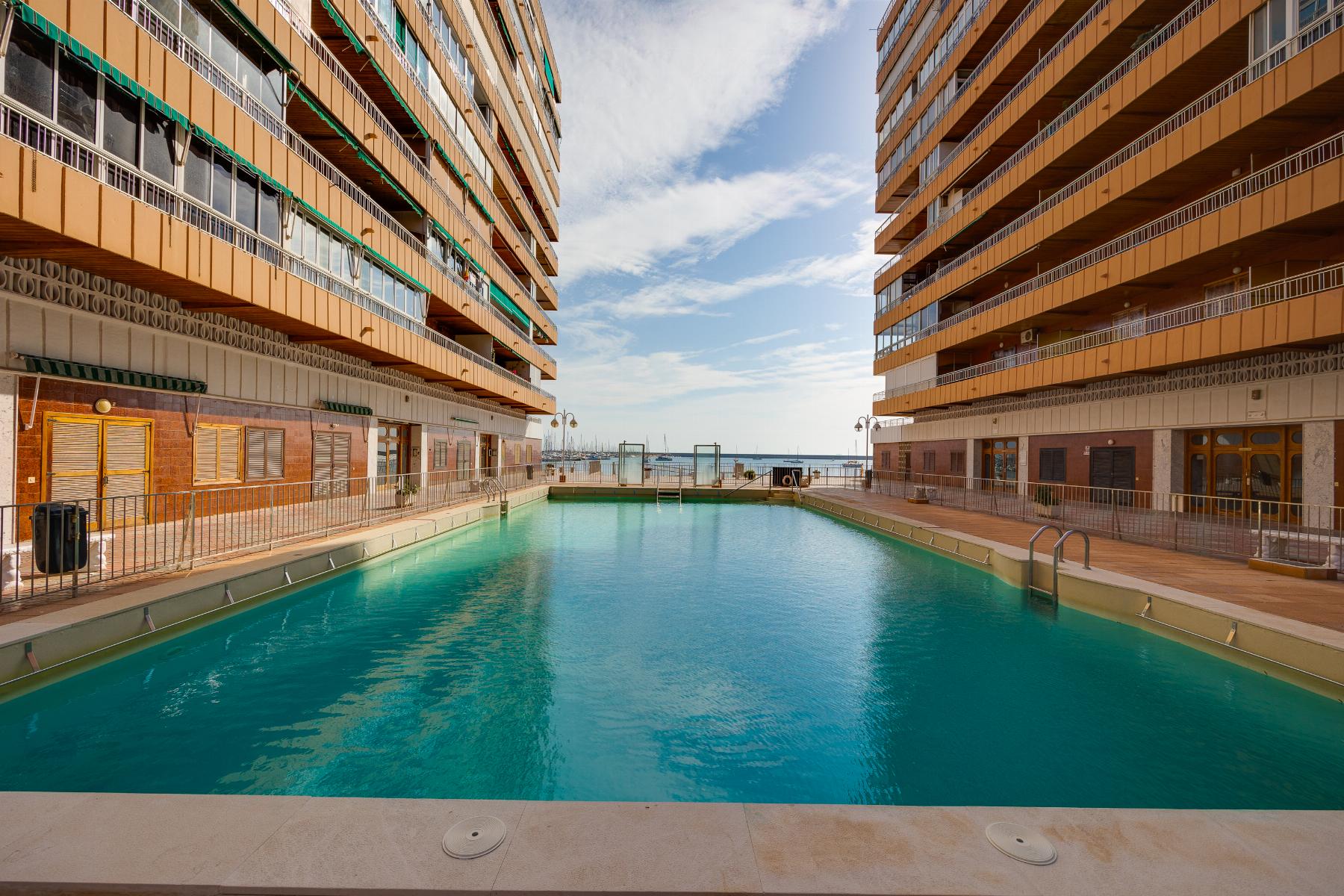 Kitchen in apartment for sale in Torrevieja