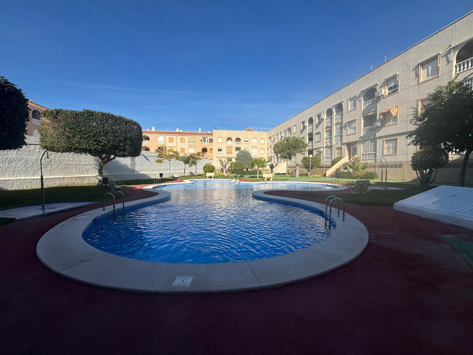 Bedroom in apartment for sale in Torrevieja