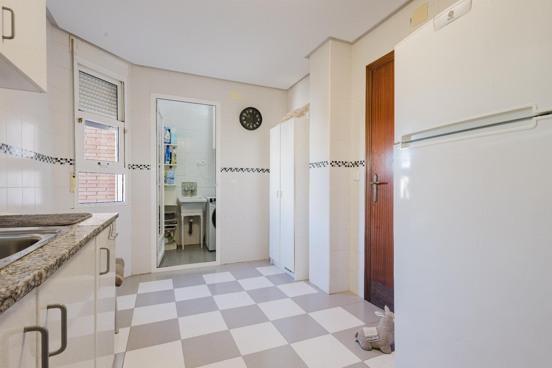 Dining area in apartment for sale in San Miguel de Salinas