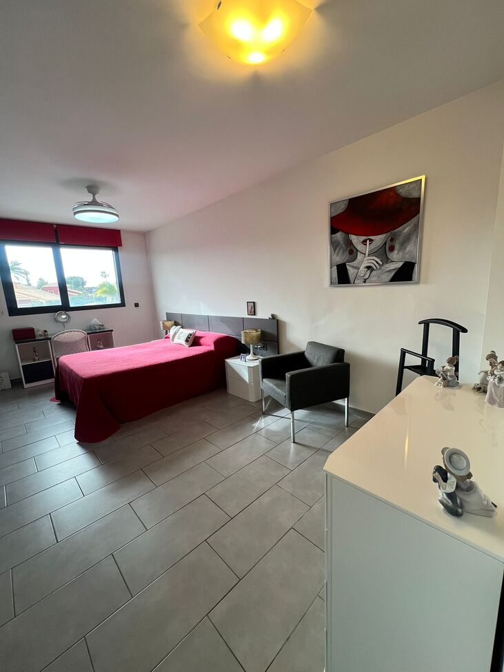 Bathroom in villa for sale in Santiago de la Ribera
