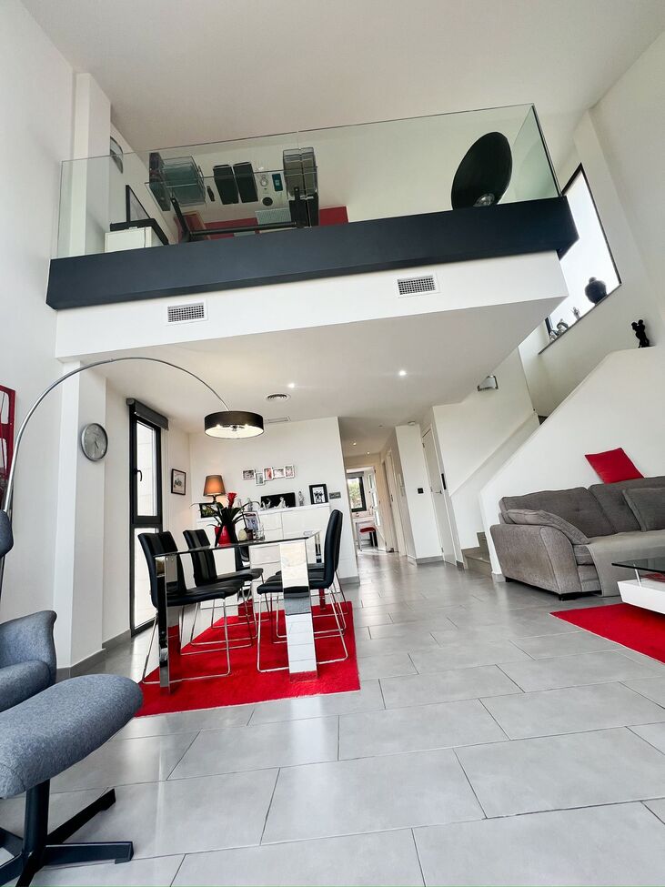 Pool area in villa for sale in Santiago de la Ribera