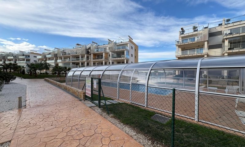 Bedroom in apartment for sale in Orihuela Costa
