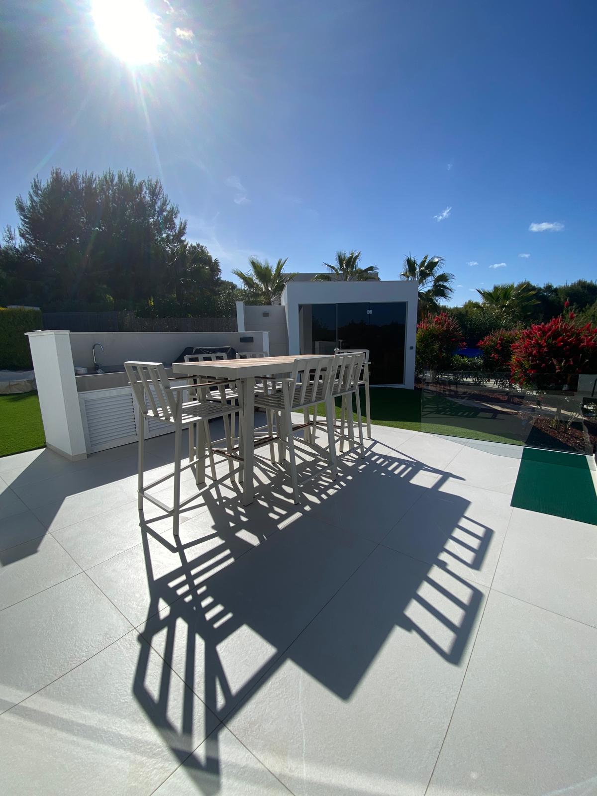 Dining area in villa for sale in Las Colinas Golf