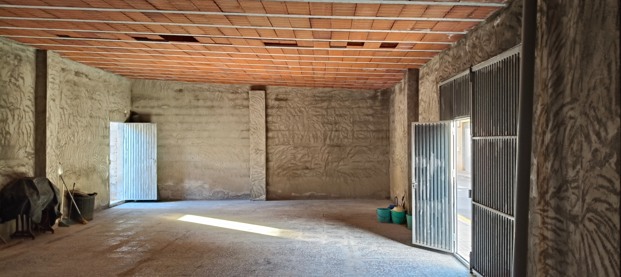 Bedroom in commercial for sale in La Romana