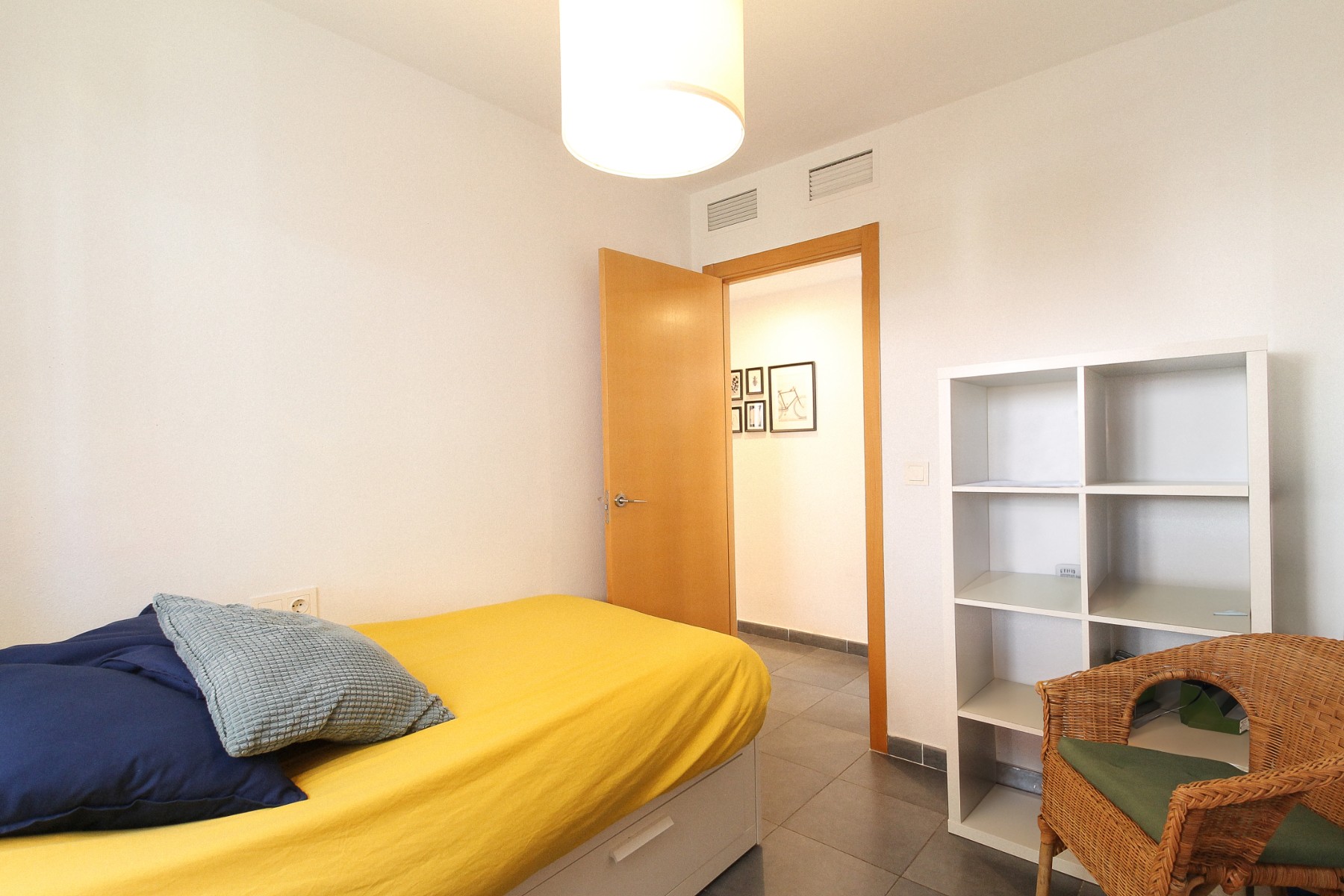 Master bedroom in penthouse for sale in Alicante