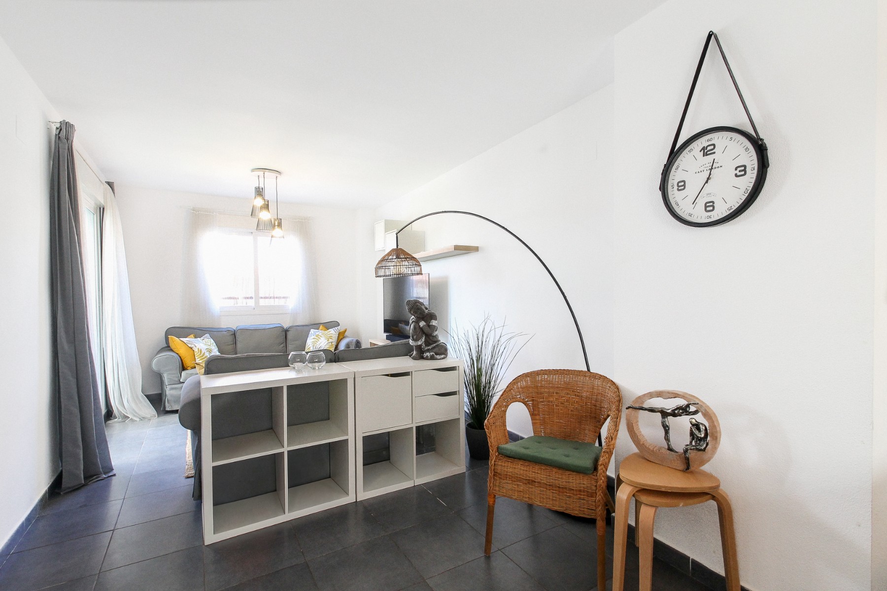 Exterior view in penthouse for sale in Alicante