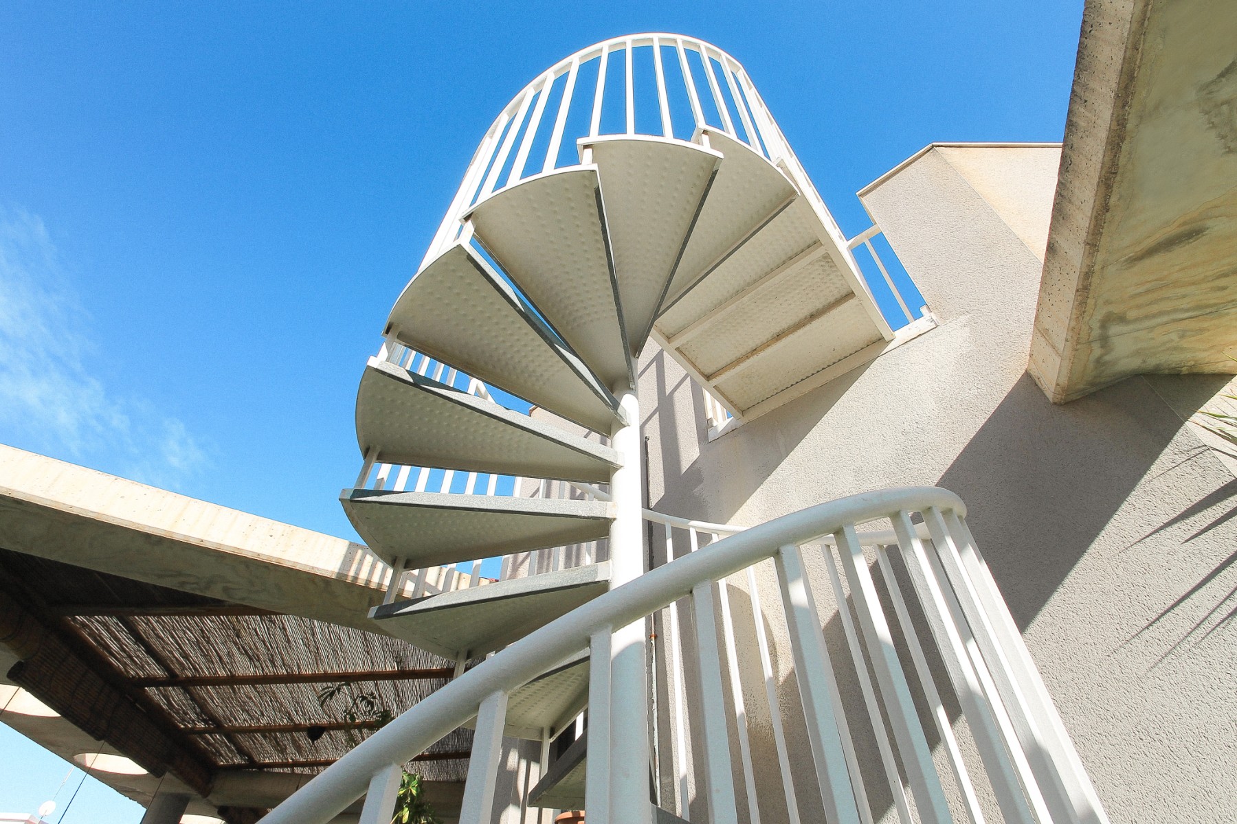 Pool area in penthouse for sale in Alicante