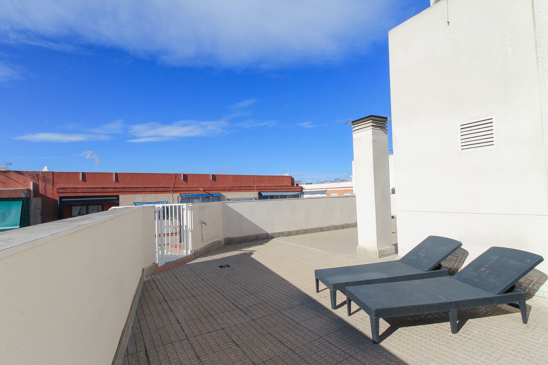 Garden in penthouse for sale in Alicante