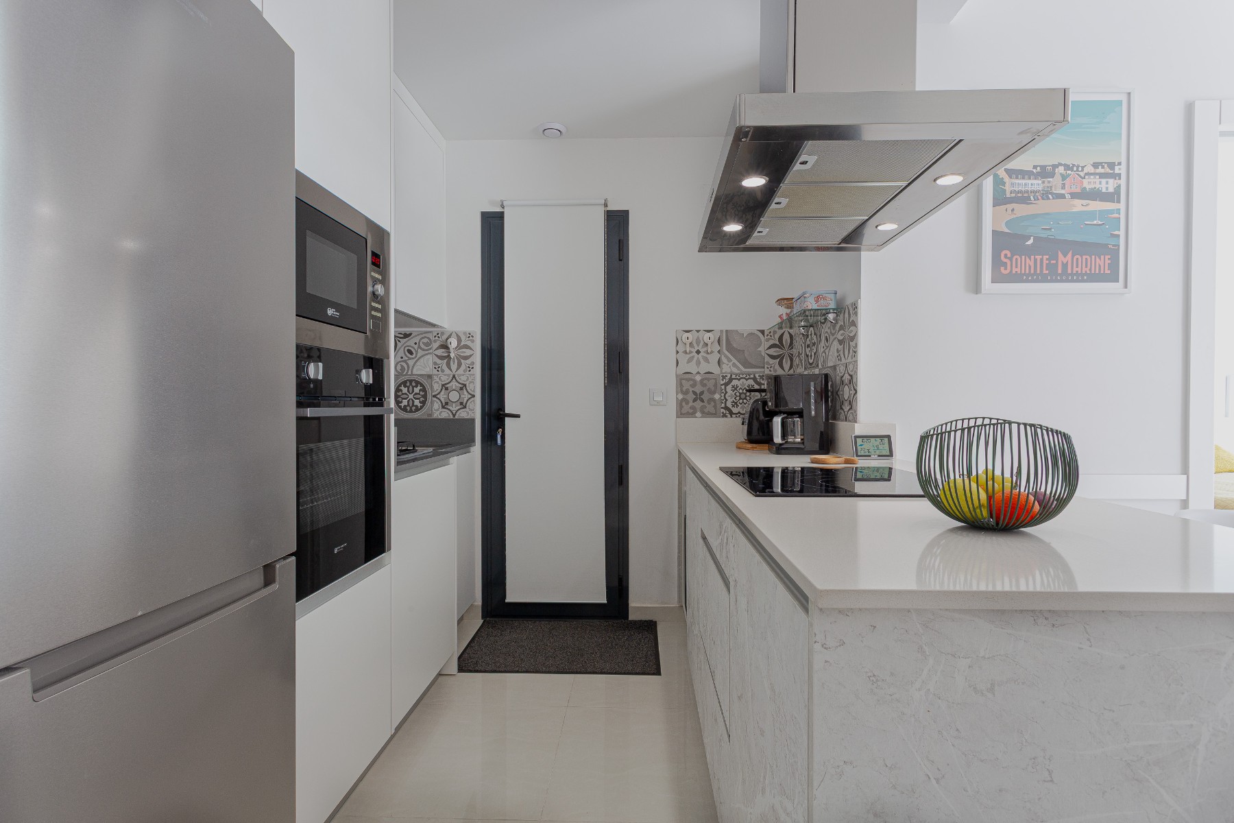 This 1-bedroom, 1-bathroom apartment is in excellent condition, located in a building constructed in
