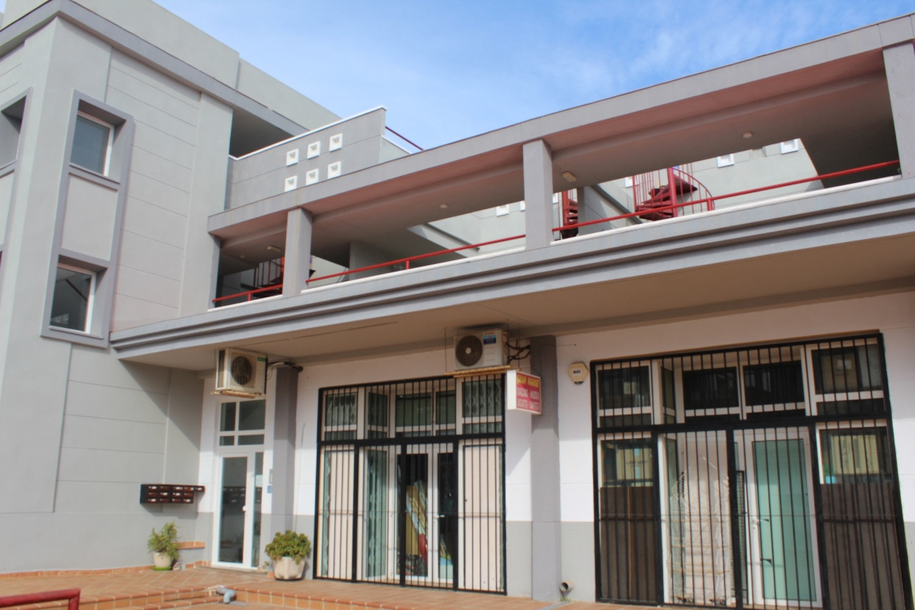 Garden in penthouse for sale in Villamartin