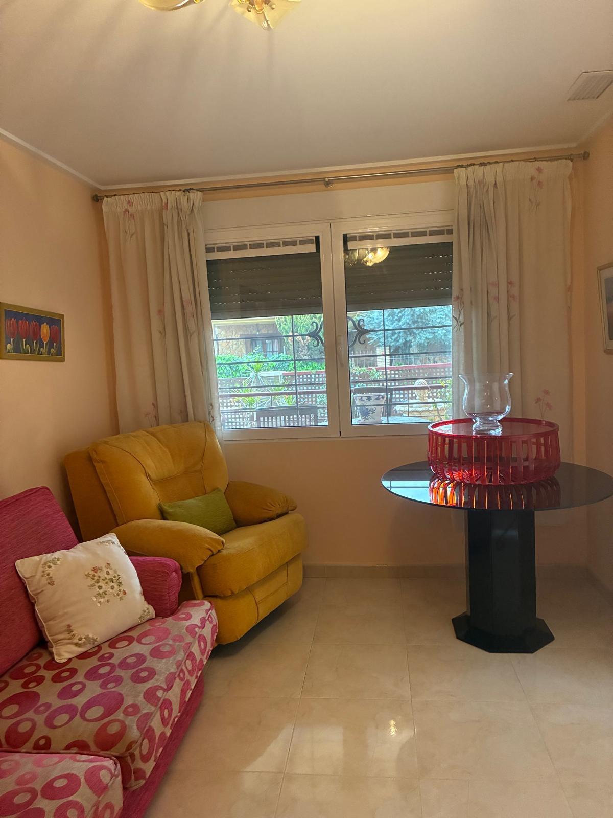Bedroom in terraced for sale in Algorfa
