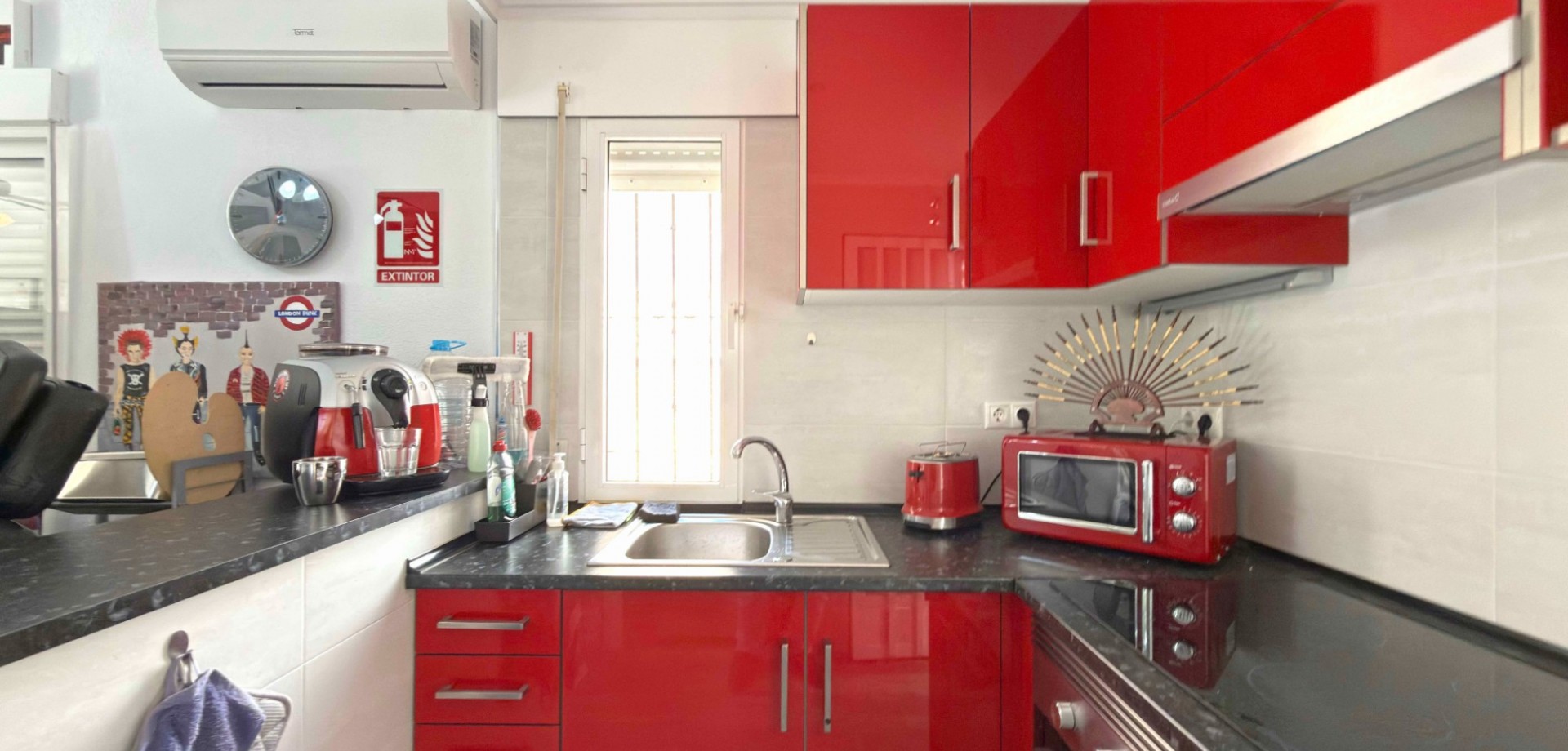 Bathroom in bungalow for sale in Orihuela Costa
