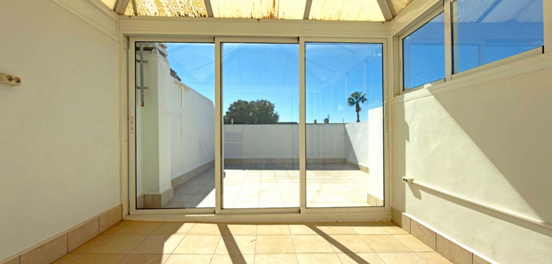 Garden in bungalow for sale in Orihuela Costa